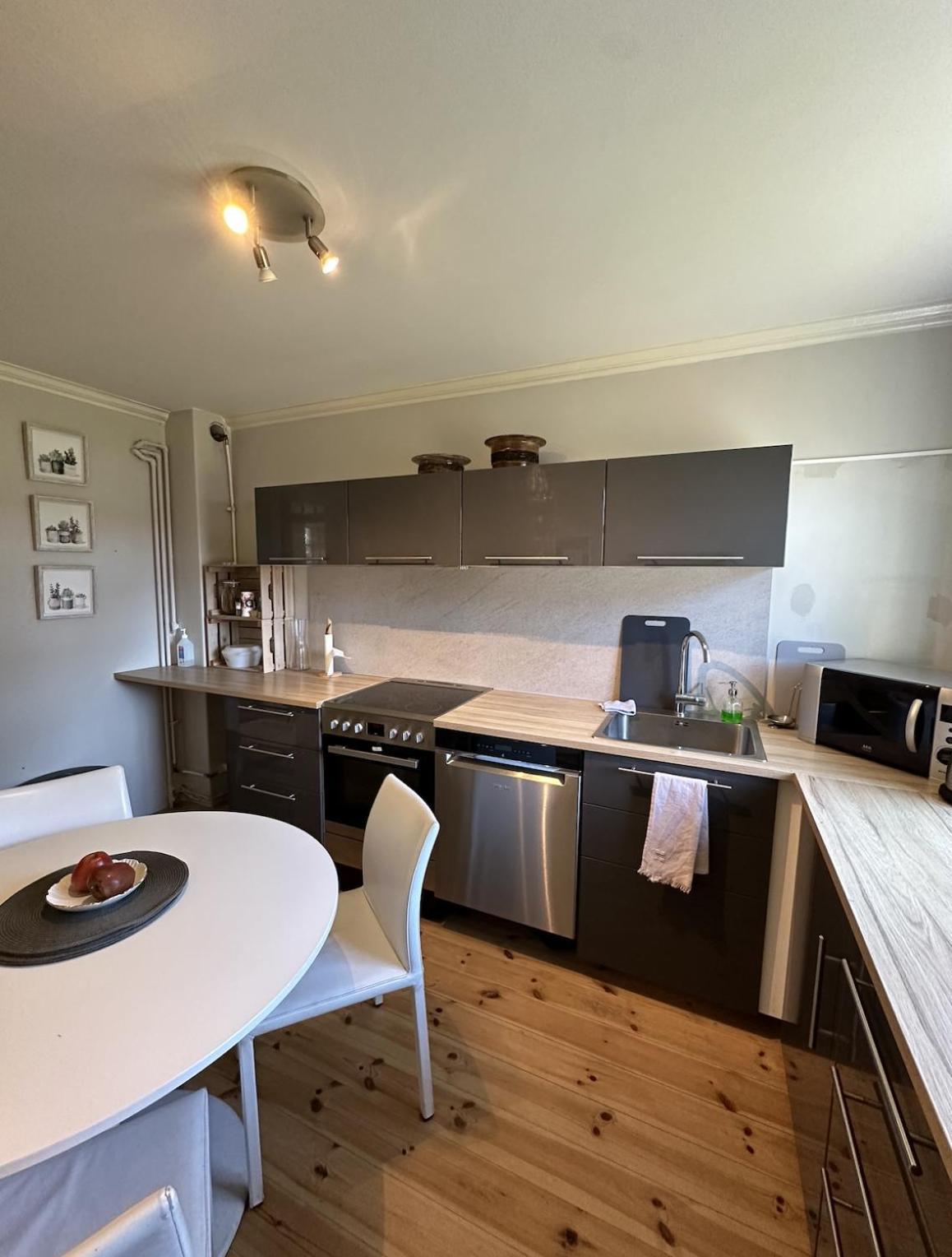 Reykjavik Urban Escape 2-Bedroom Haven With Private Entrance Exterior foto